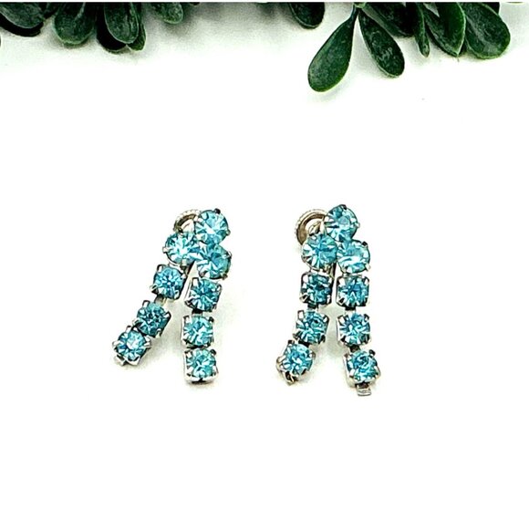 Vintage Blue Zircon Cluster Screw Back Earrings Silver Midcentury Jewelry - Picture 1 of 3